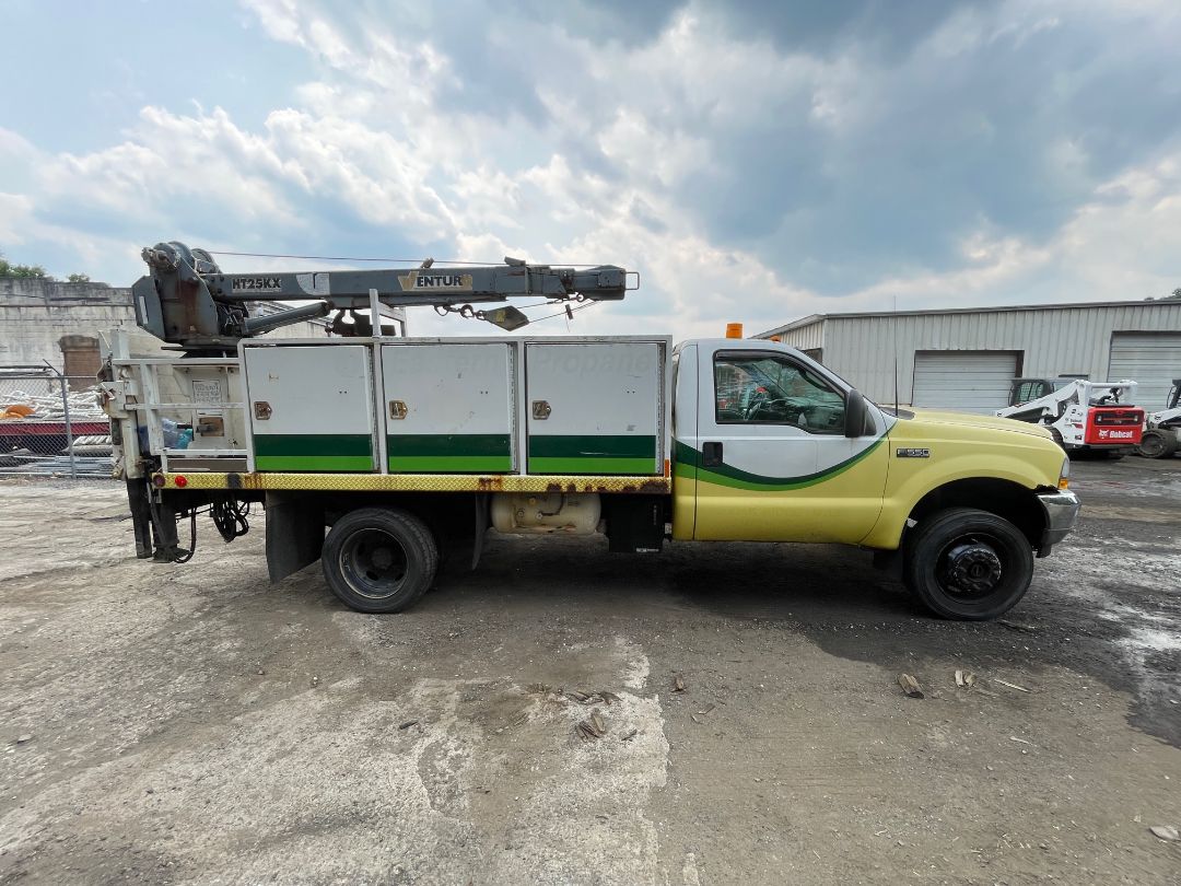 2003 FORD F-550 Service/Crane Truck